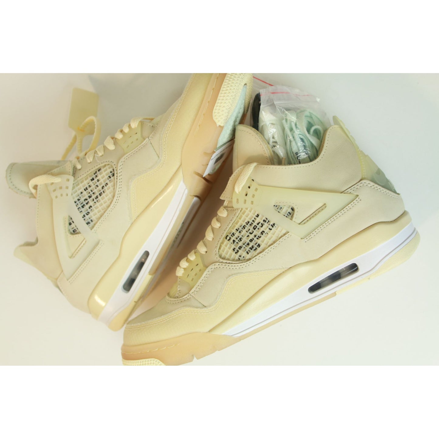 AJ4 OFF-WHITE SAIL USED SIZE 10.5M/12W