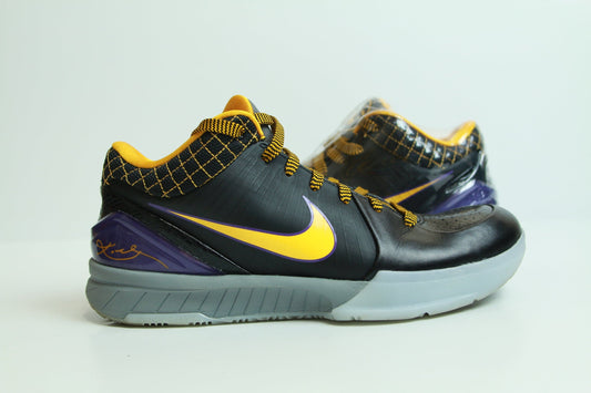 KOBE 4 CARPE DIEM USED SIZE 8M NO BOX