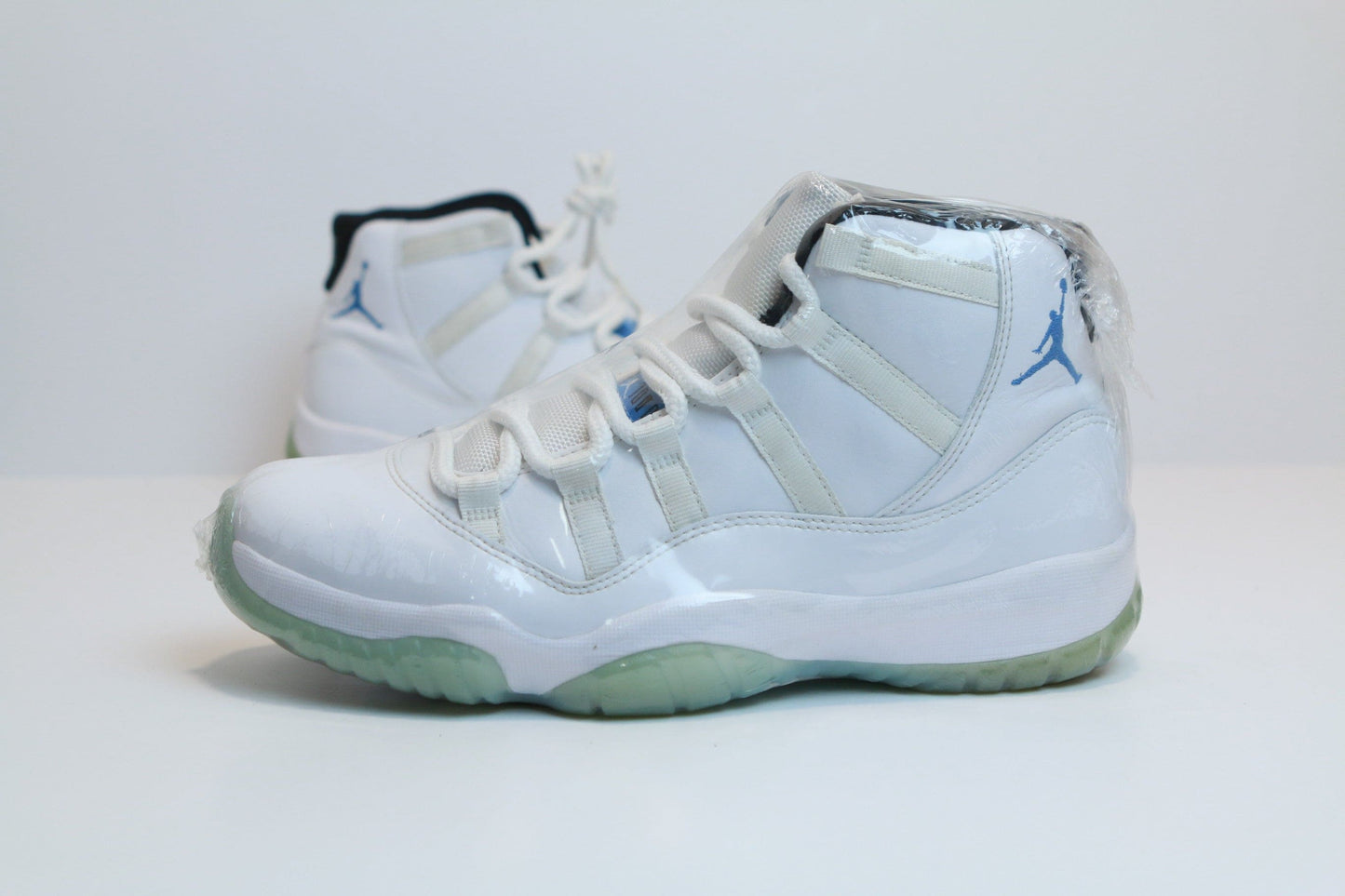 AJ11 LEGEND BLUE USED SIZE 8.5M