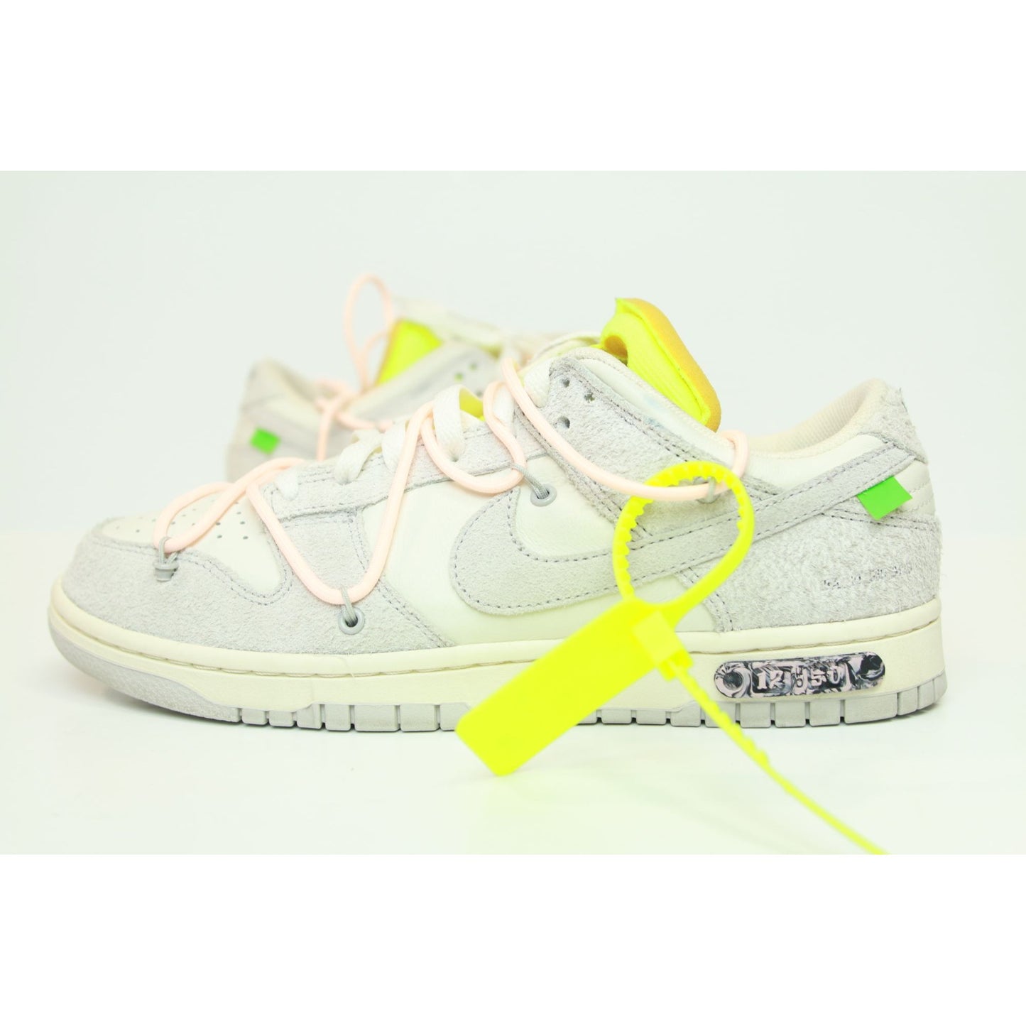 OFF WHITE X NIKE DUNK LOW LOT 12 USED SIZE 9M