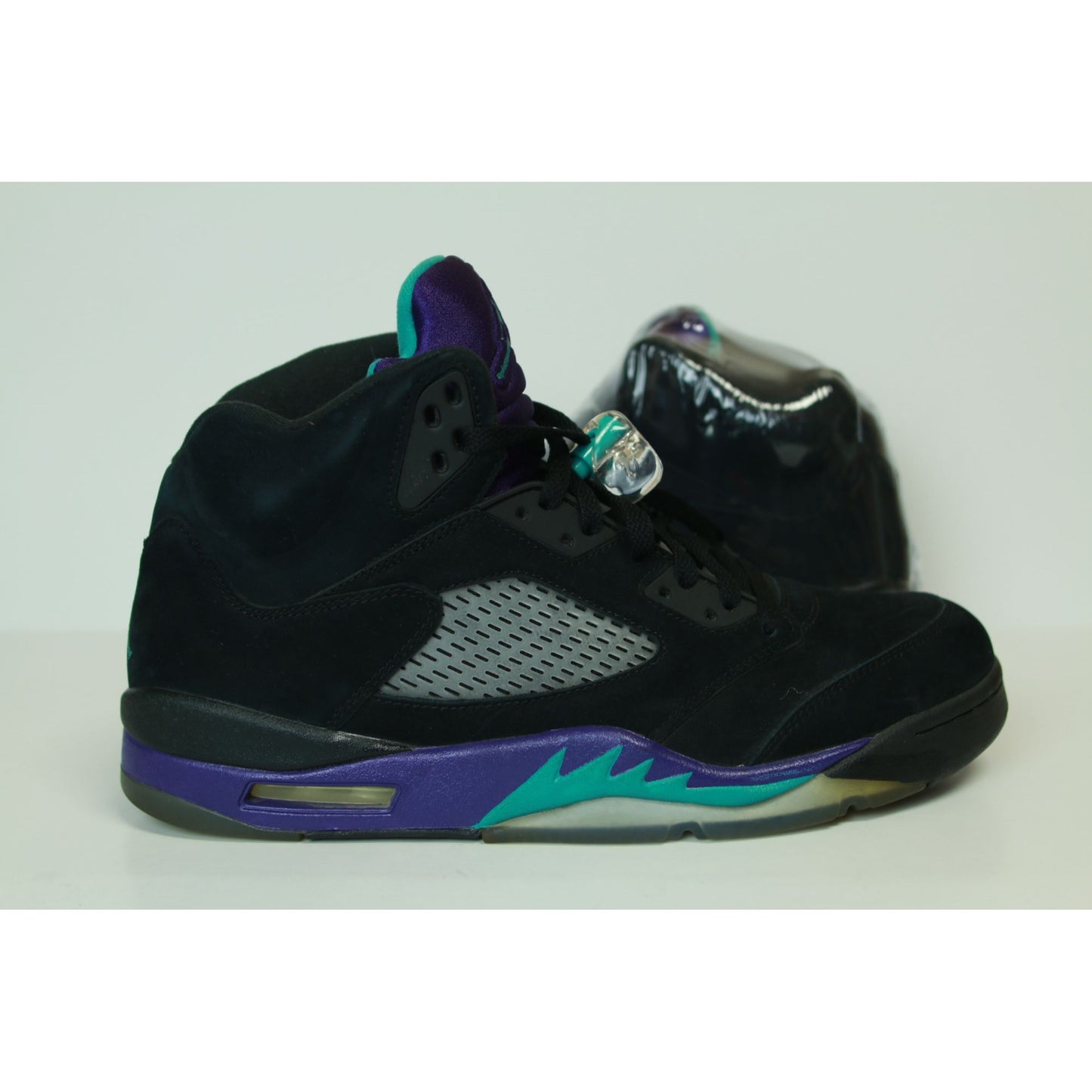 AJ5 BLACK GRAPE USED 11.5M