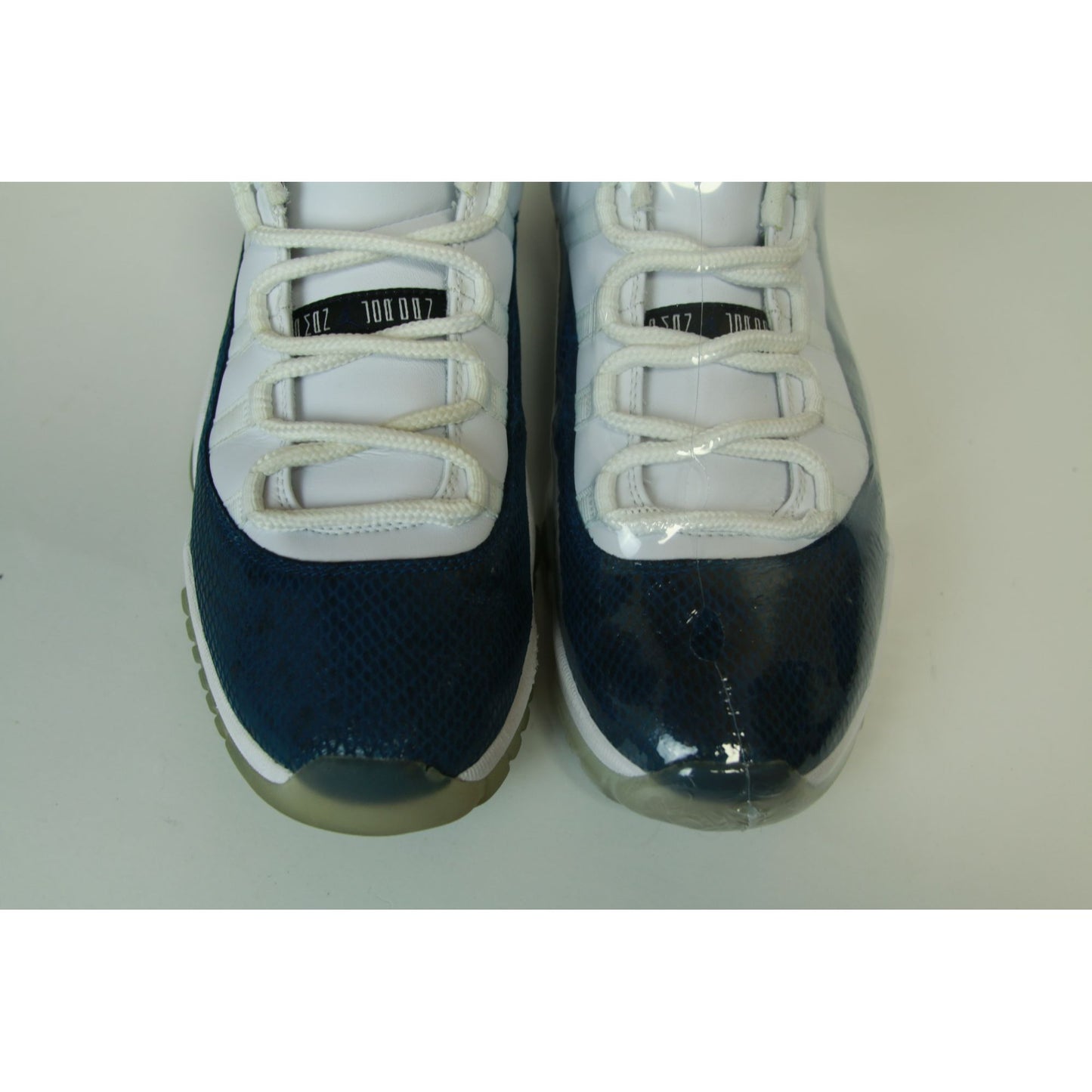 AJ11 SNAKESKIN LOW USED 11.5M