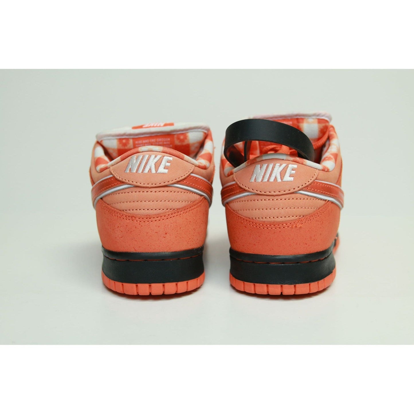 NIKE SB ORANGE LOBSTER USED 10.5M